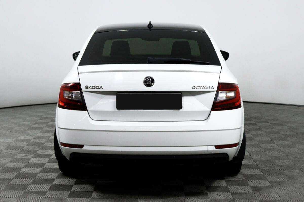 Б/У Шкода Октавия 2017 года. Фото: #5