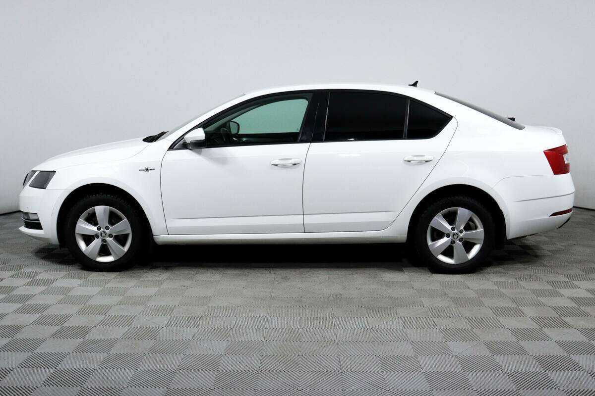 Б/У Шкода Октавия 2019 года. Фото: #6