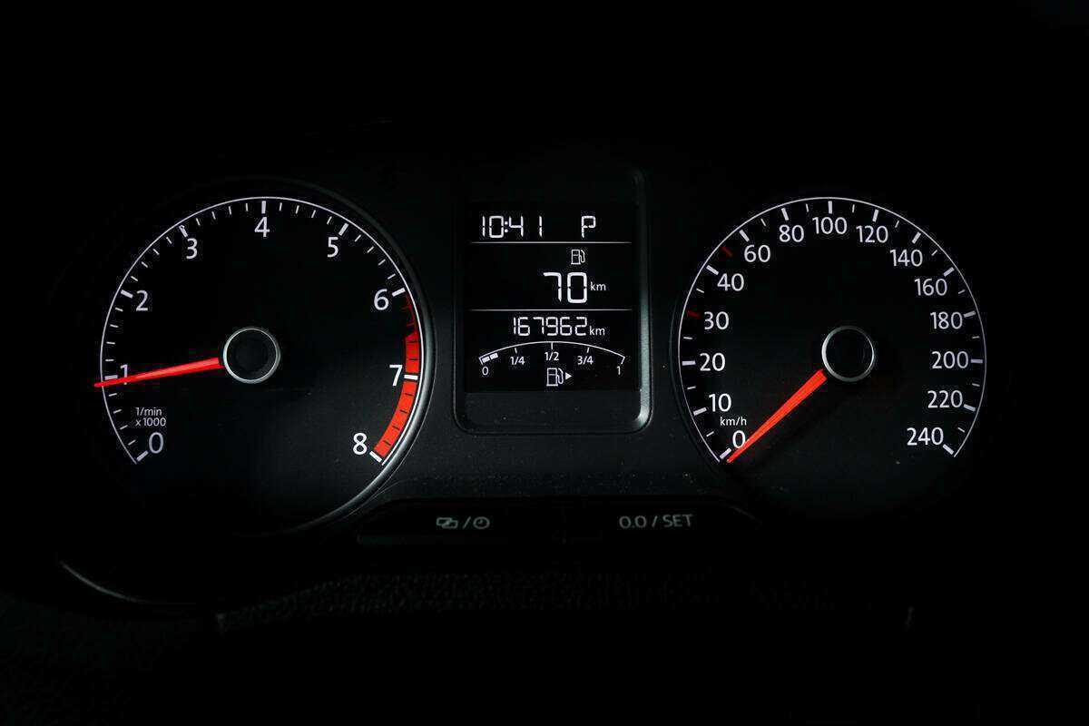 Б/У Фольксваген Поло 2016 года. Фото: #9