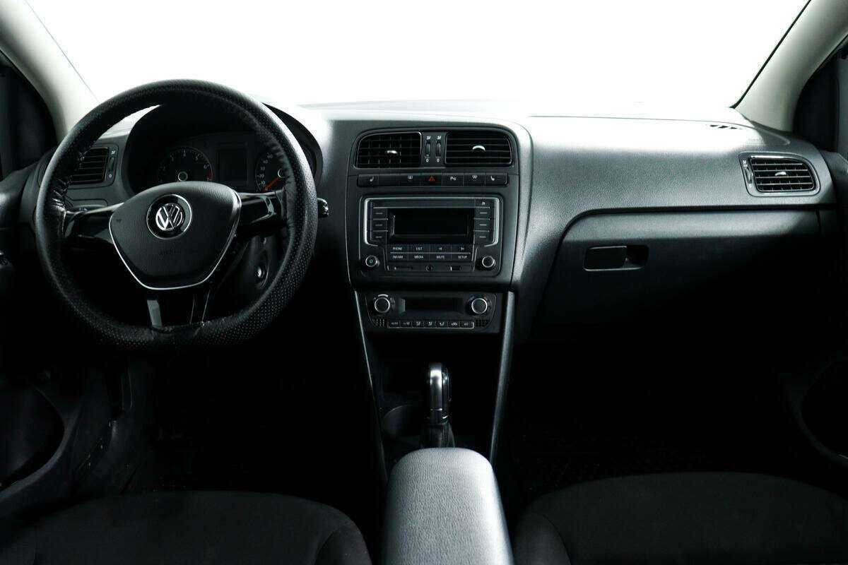 Б/У Фольксваген Поло 2016 года. Фото: #10