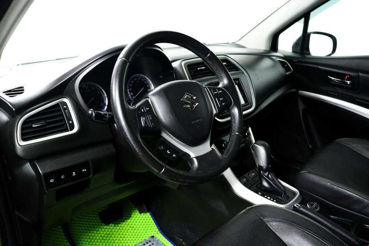 Б/У Сузуки С-Икс4 2013 года. Фото: #12