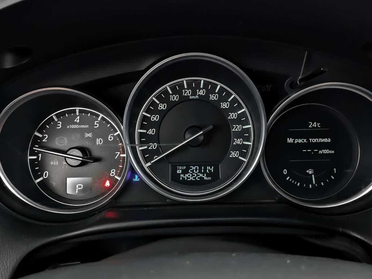 Б/У Мазда Ц-Икс-5 2016 года. Фото: #11