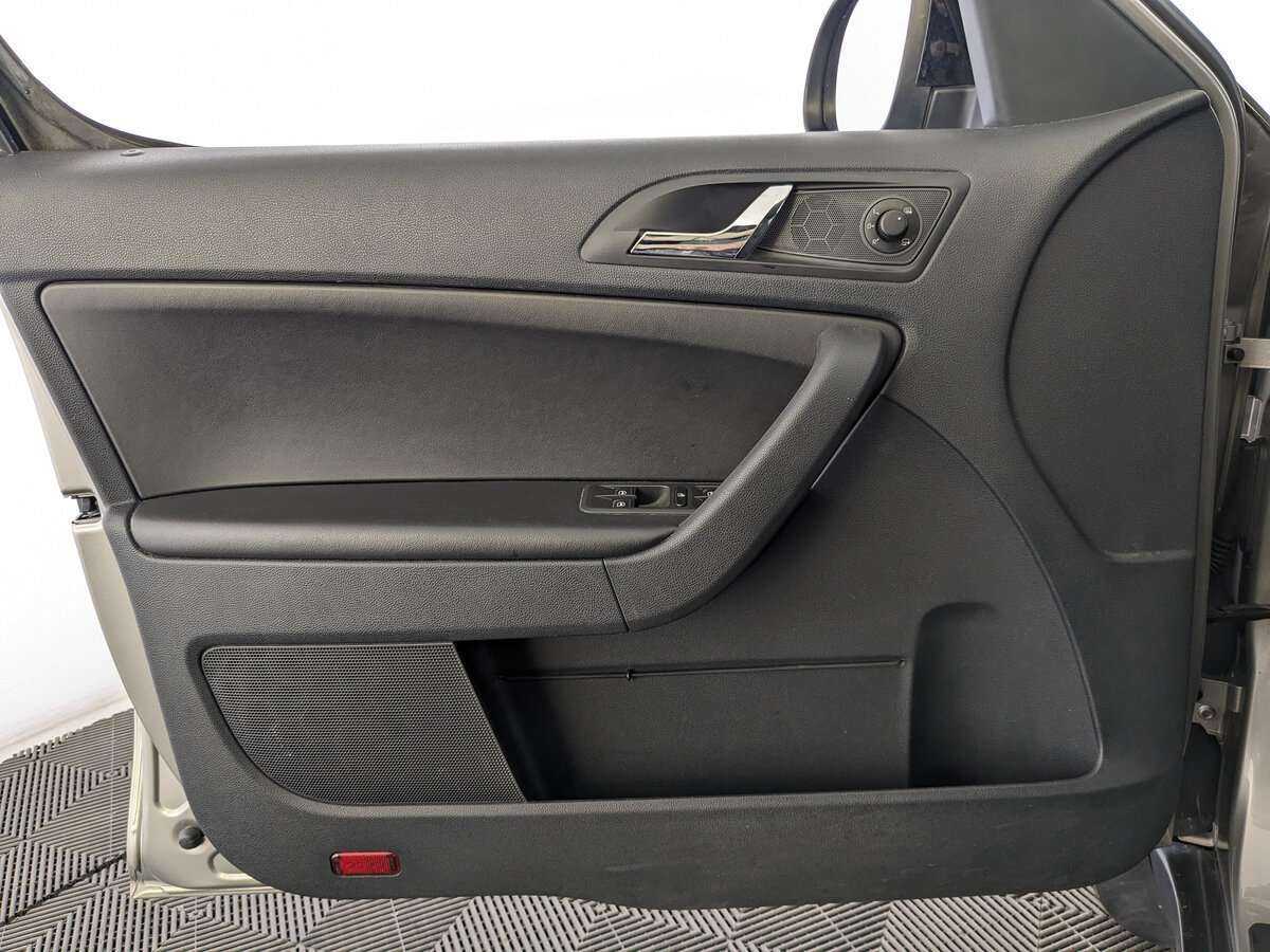 Б/У Шкода Йети 2017 года. Фото: #14