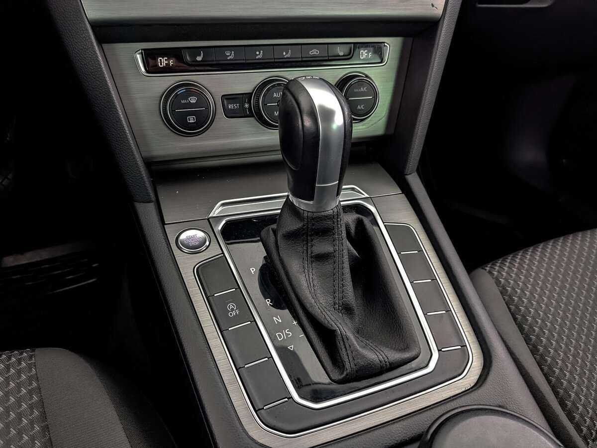 Б/У Фольксваген Пассат 2016 года. Фото: #20