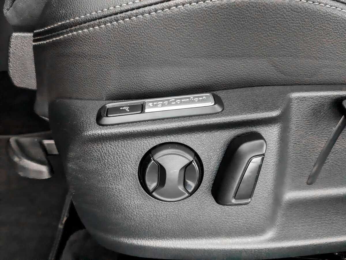 Б/У Фольксваген Пассат 2018 года. Фото: #20