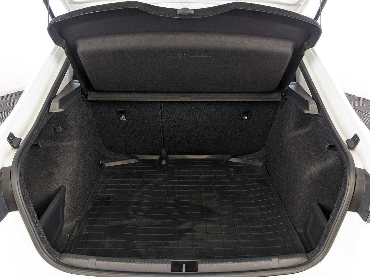 Б/У Шкода Рапид 2020 года. Фото: #9