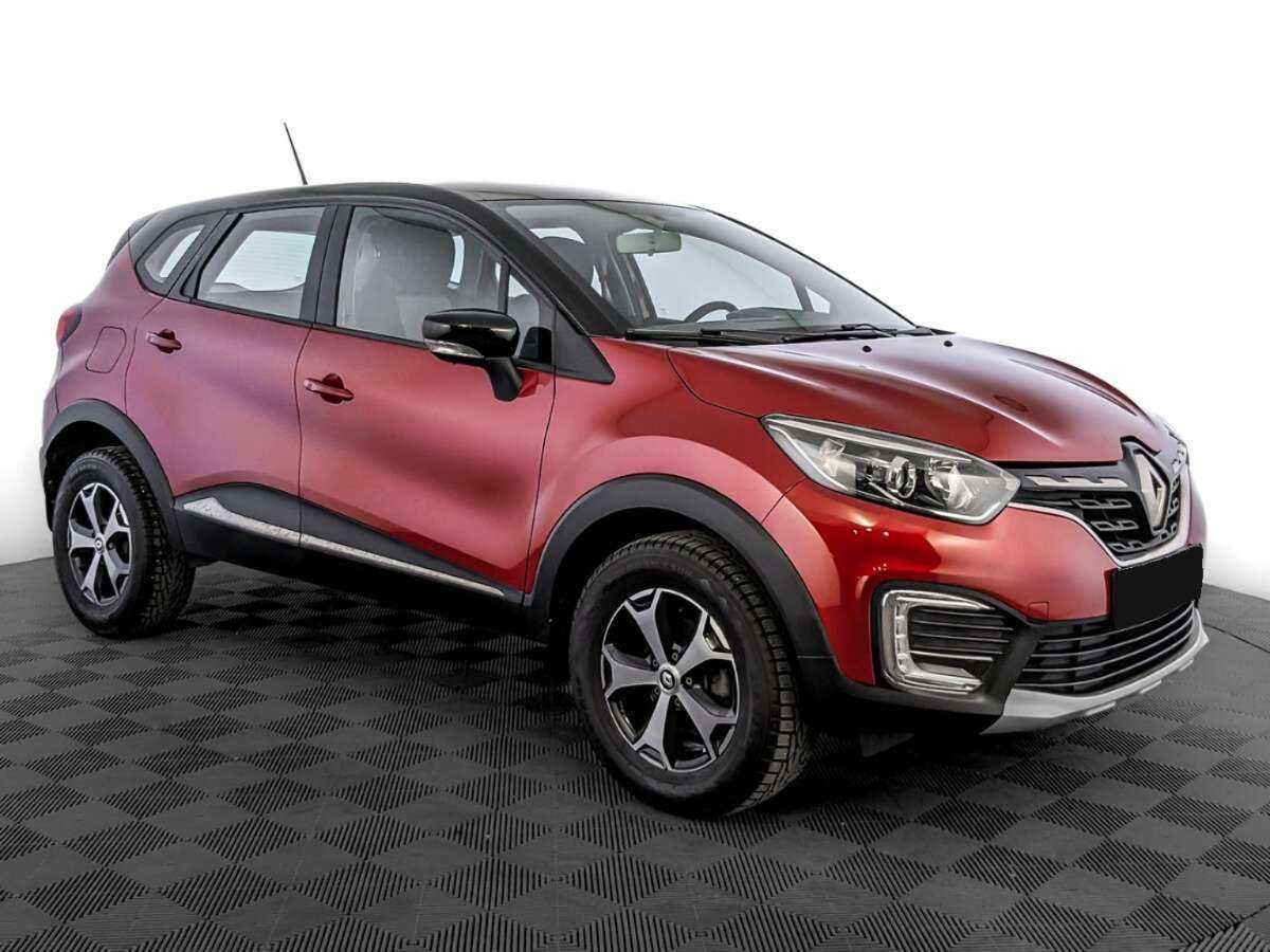 Б/У Рено Каптюр 2022 года. Фото: #2