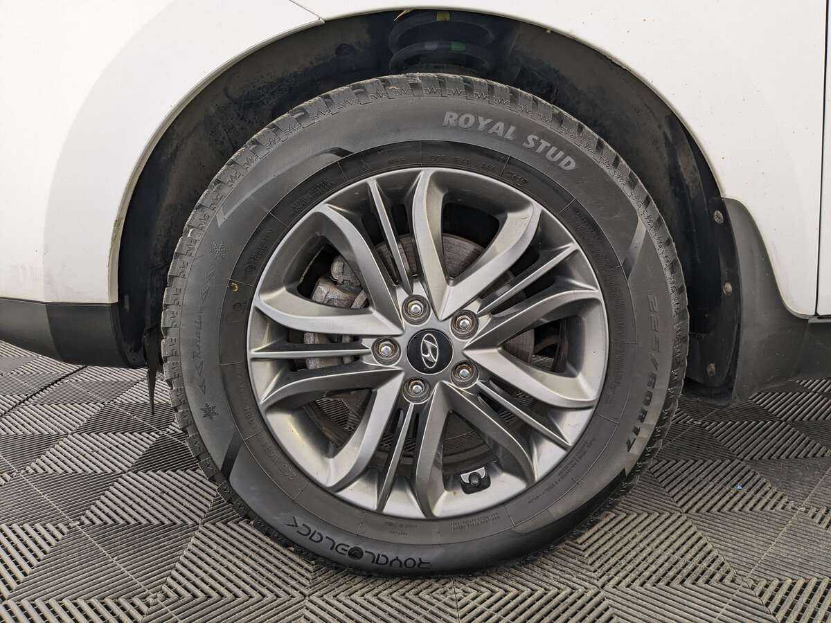 Б/У Хендай ай-икс35 2015 года. Фото: #11