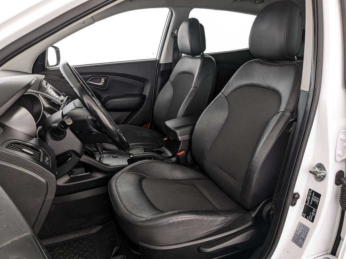 Б/У Хендай ай-икс35 2015 года. Фото: #19