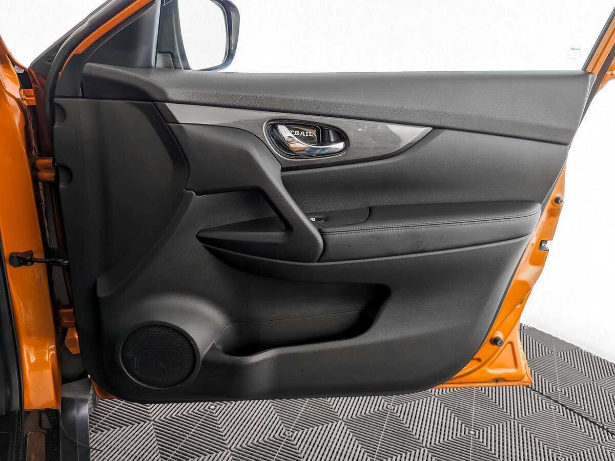 Б/У Ниссан Икс-Трейл 2019 года. Фото: #18