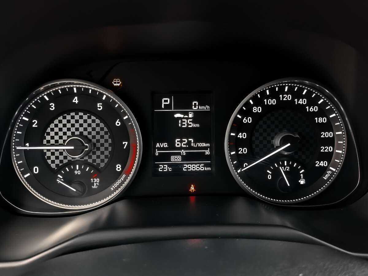 Б/У Хендай Елантра 2019 года. Фото: #11