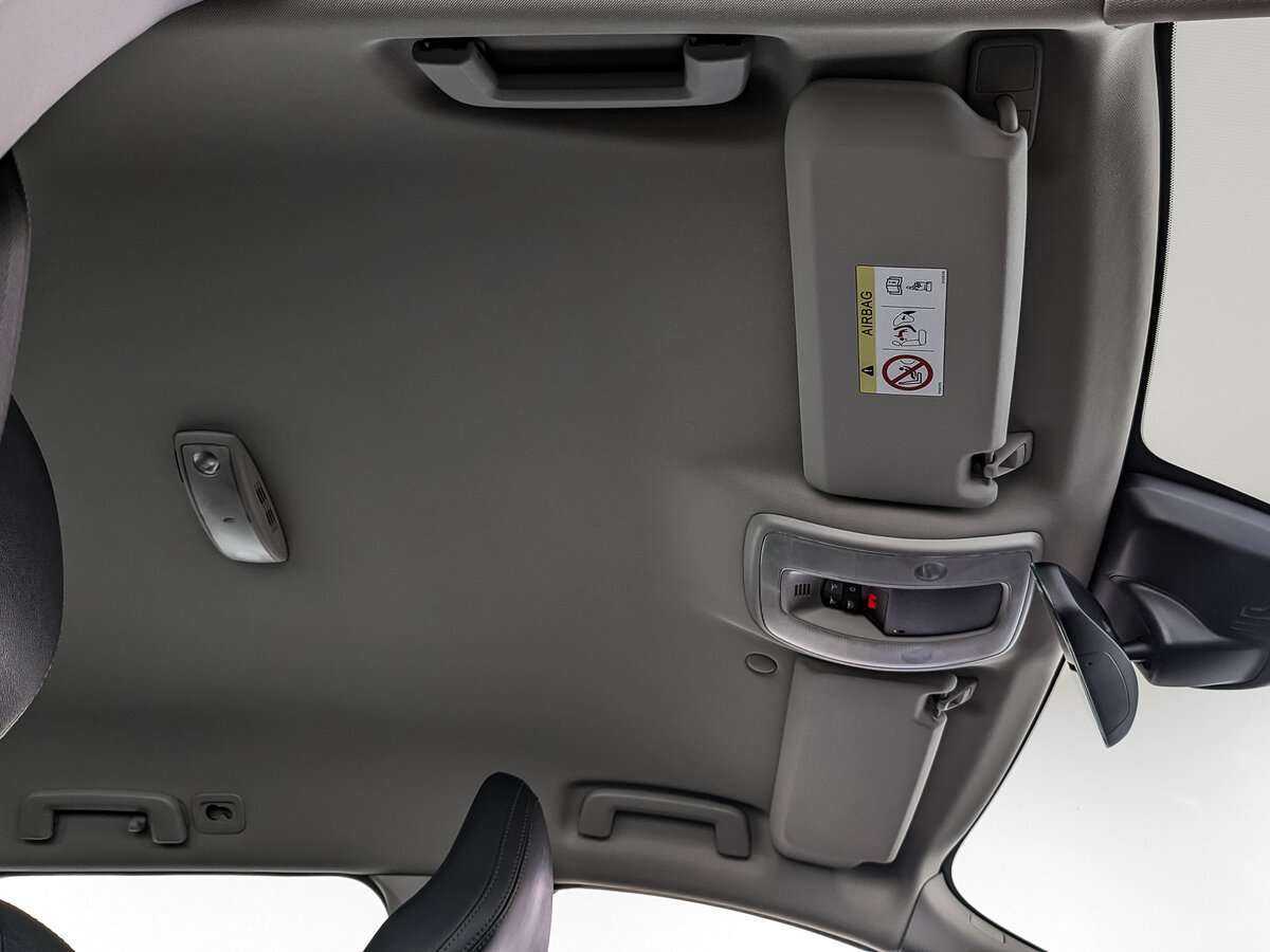 Б/У Вольво ИксЦ60 2015 года. Фото: #18