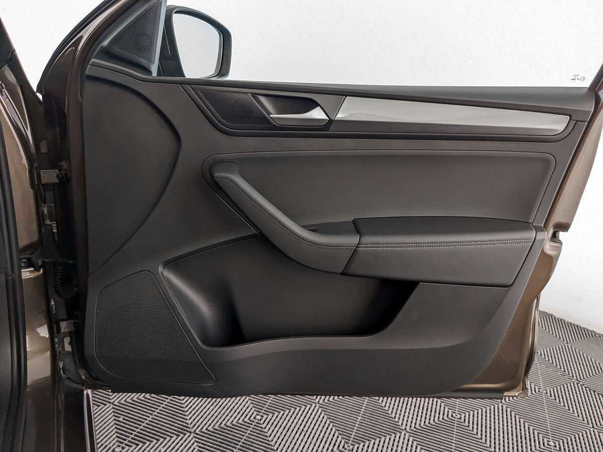 Б/У Фольксваген Поло 2021 года. Фото: #19