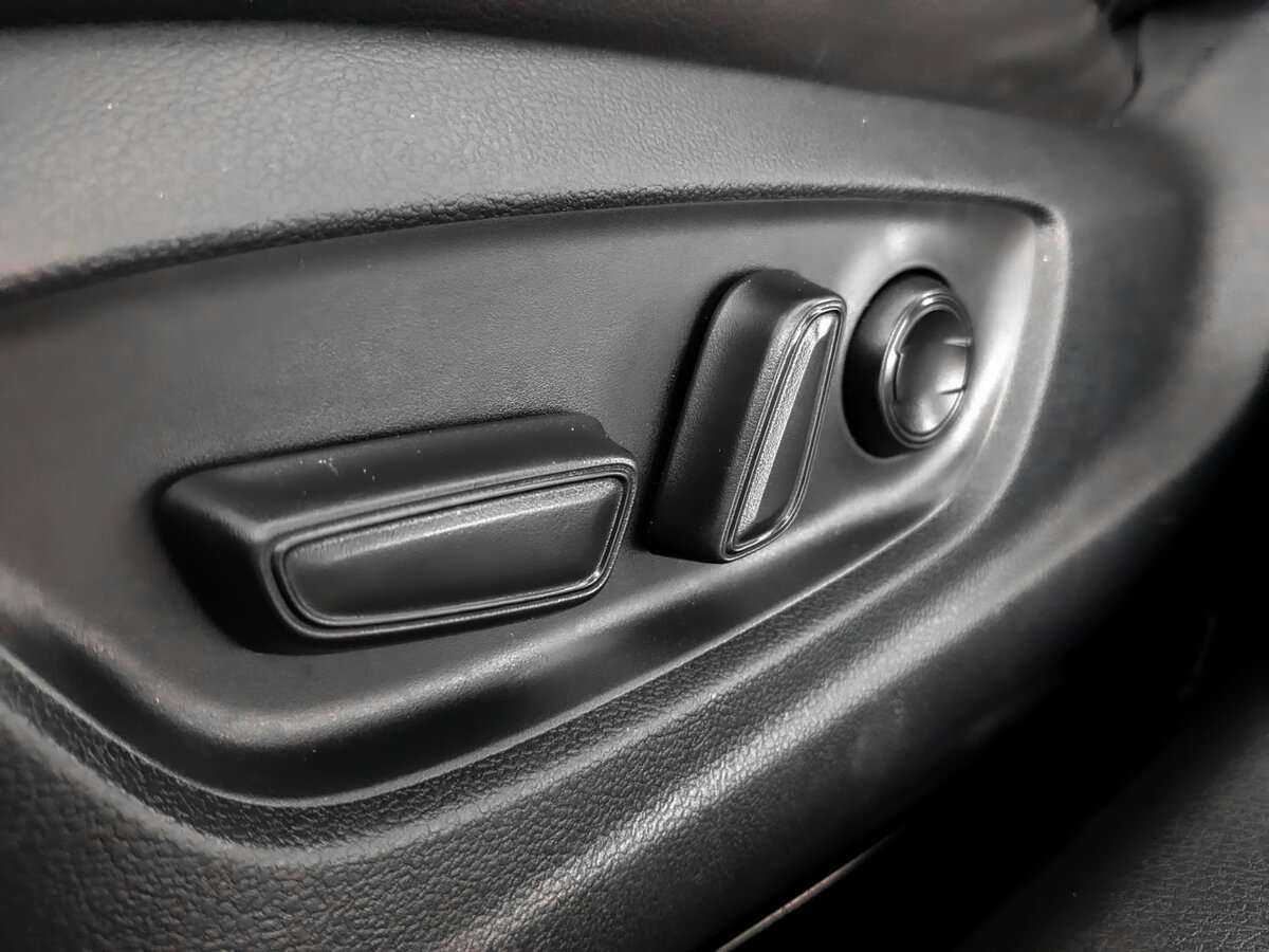 Б/У Тойота Камри 2019 года. Фото: #20