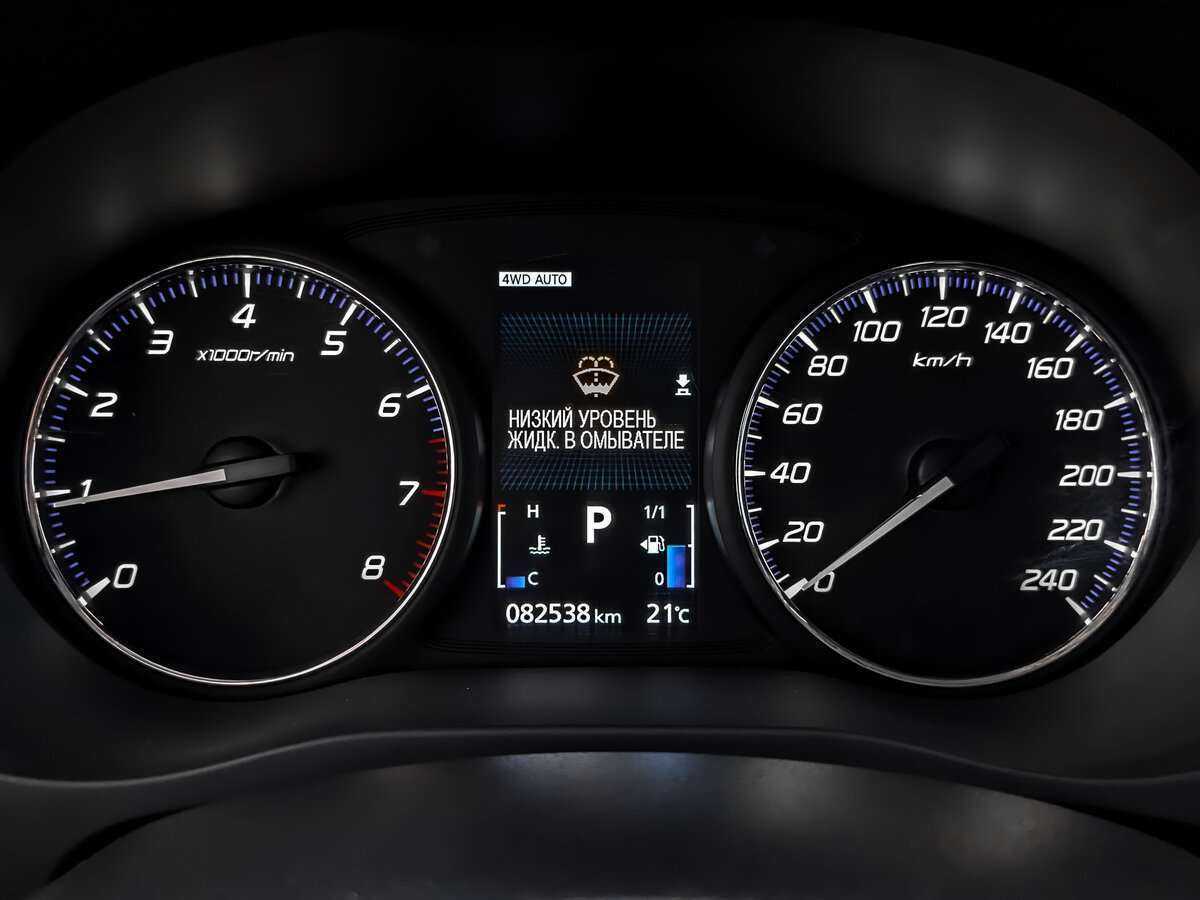 Б/У Митсубиши Оутлэндер 2019 года. Фото: #11