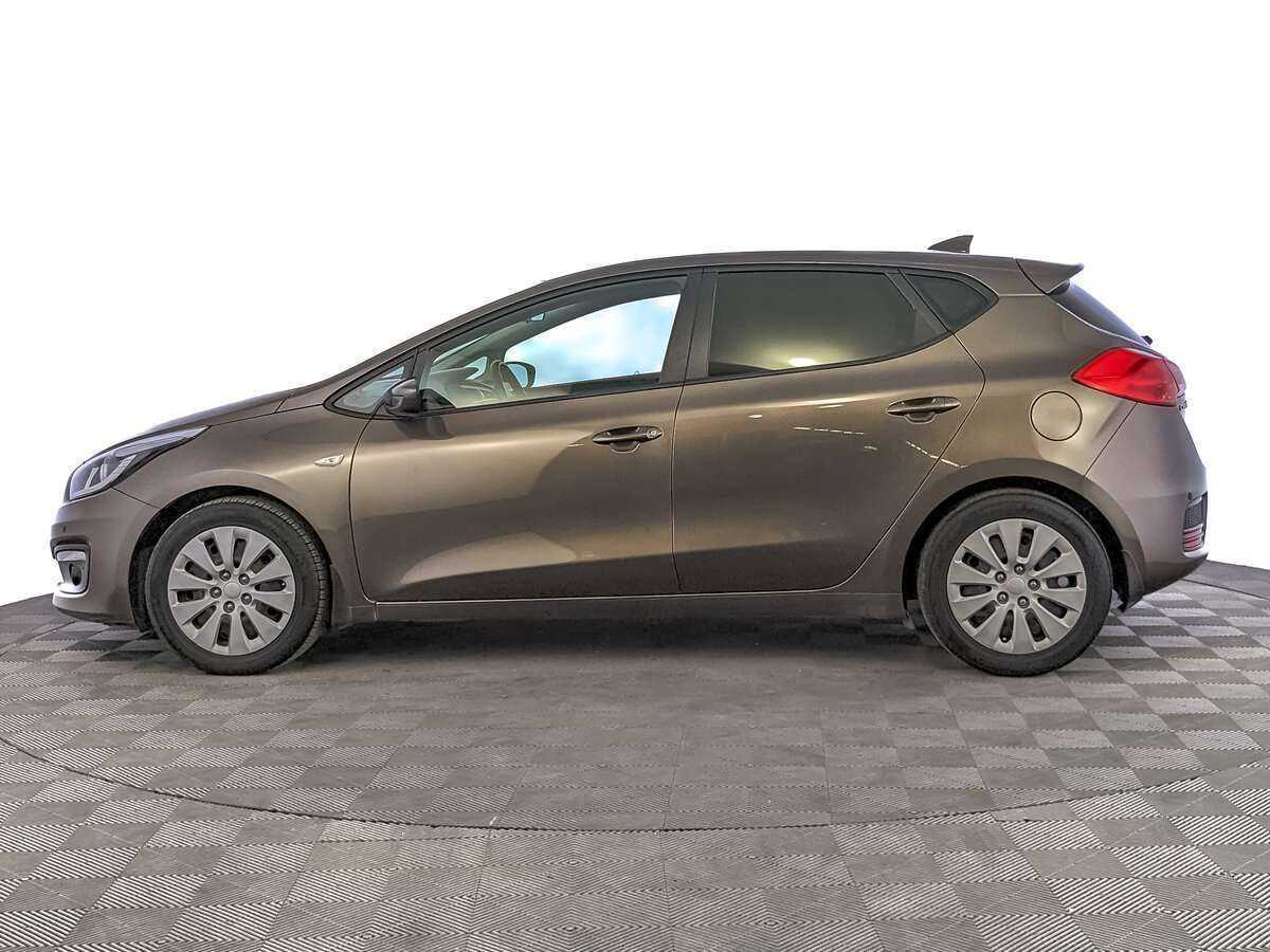 Б/У Киа Сид 2017 года. Фото: #7