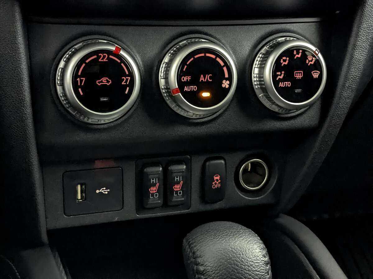 Б/У Митсубиши АС-Икс 2021 года. Фото: #18