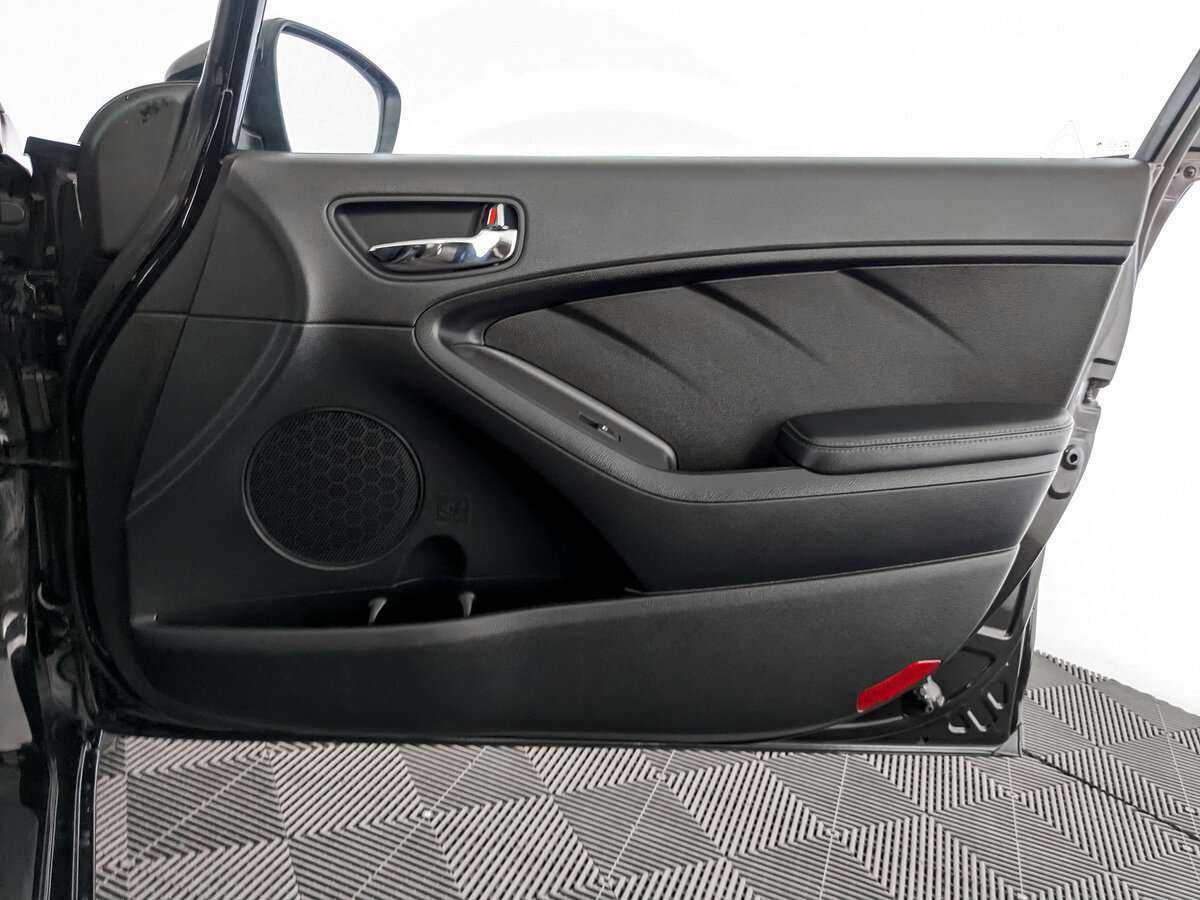 Б/У Киа Церато 2015 года. Фото: #19