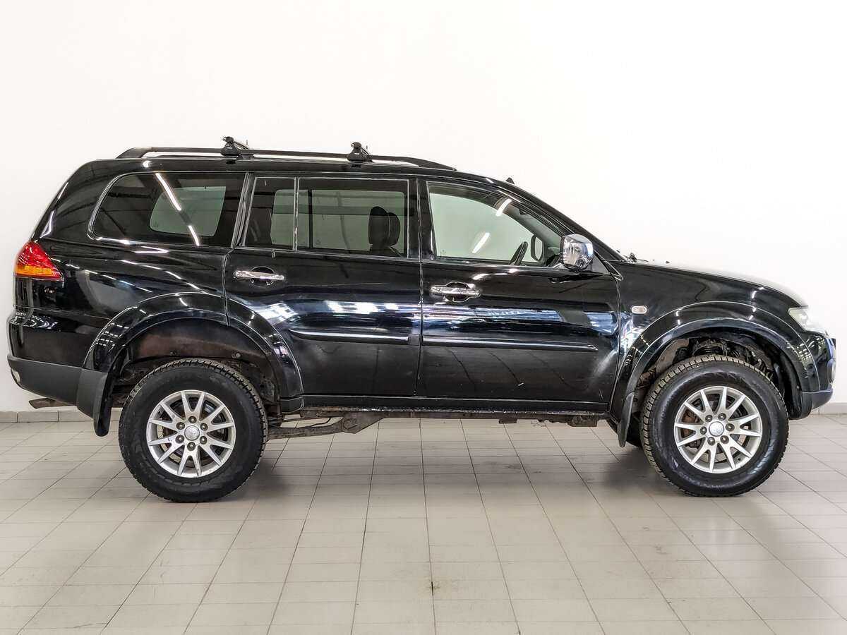 Б/У Митсубиши Паджеро Спорт 2012 года. Фото: #3