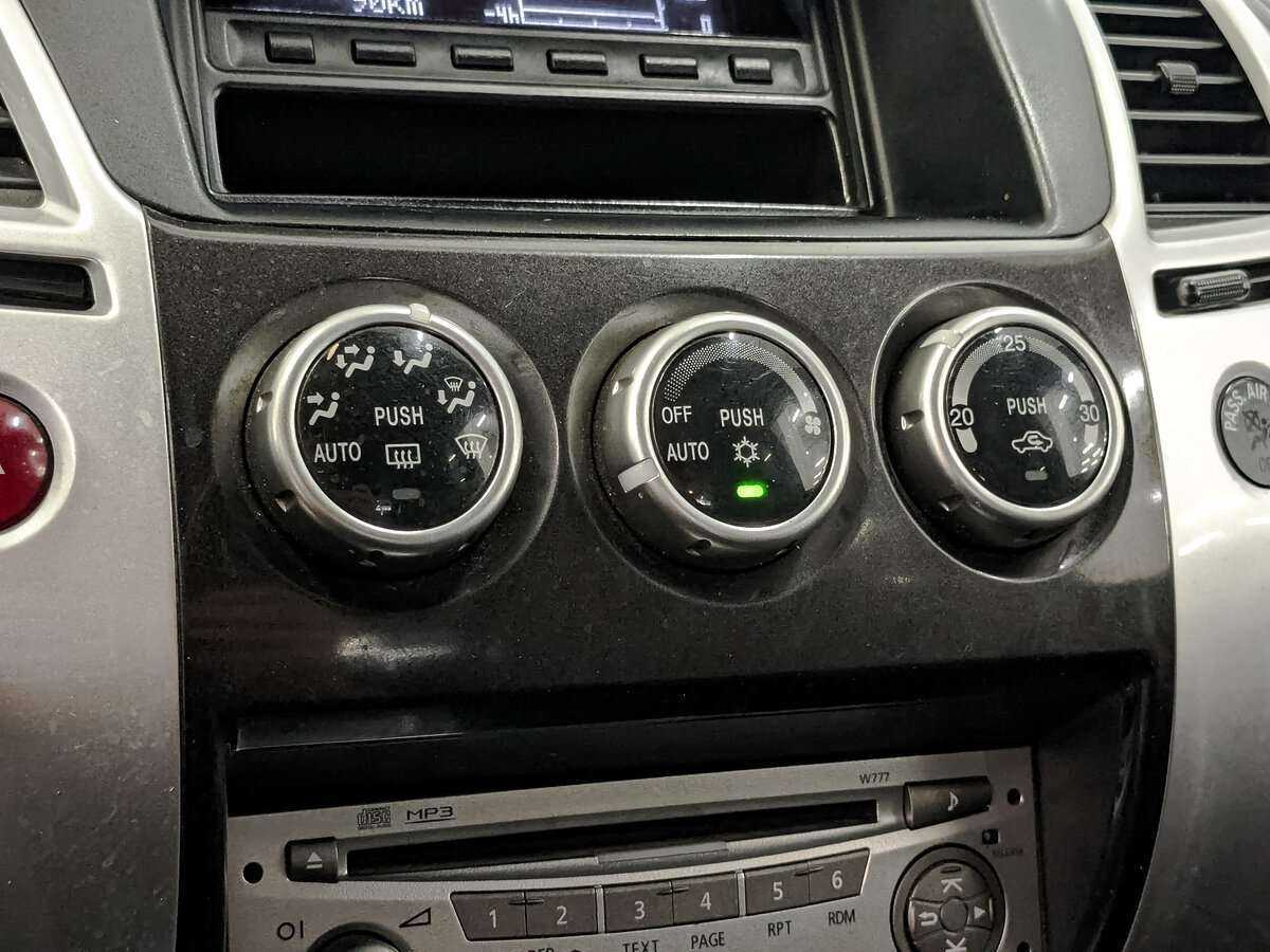 Б/У Митсубиши Паджеро Спорт 2012 года. Фото: #16