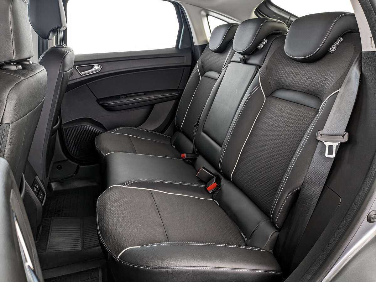 Б/У Рено Аркана 2021 года. Фото: #13