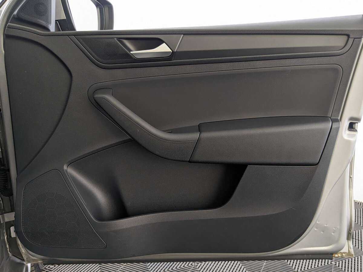 Б/У Фольксваген Поло 2021 года. Фото: #18