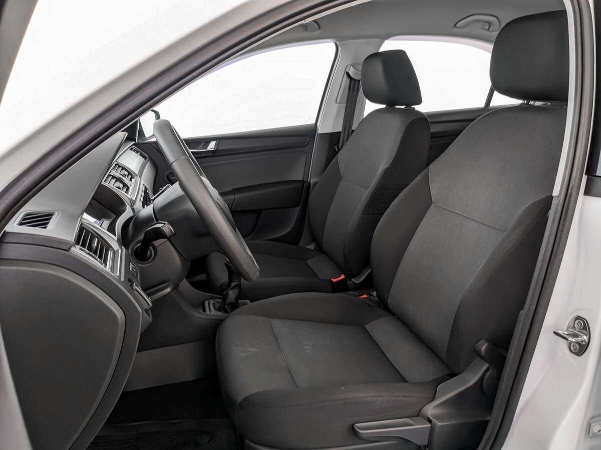 Б/У Шкода Рапид 2017 года. Фото: #15