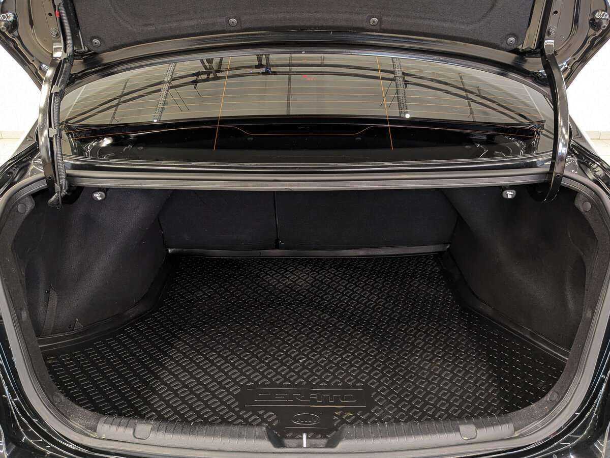 Б/У Киа Церато 2017 года. Фото: #9