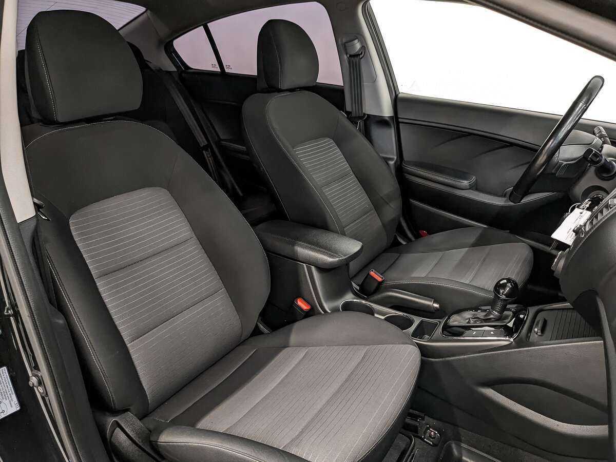 Б/У Киа Церато 2017 года. Фото: #22