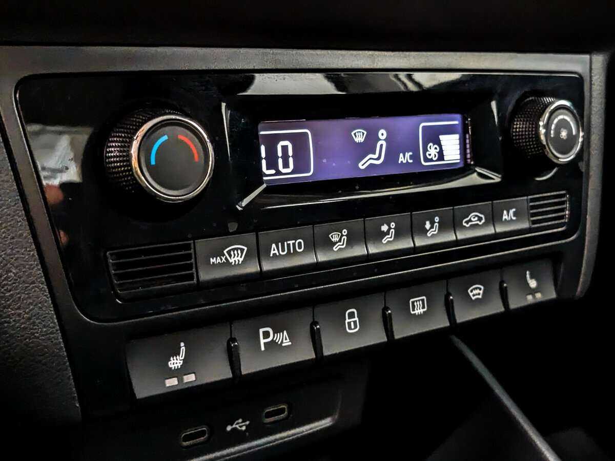 Б/У Фольксваген Поло 2020 года. Фото: #23