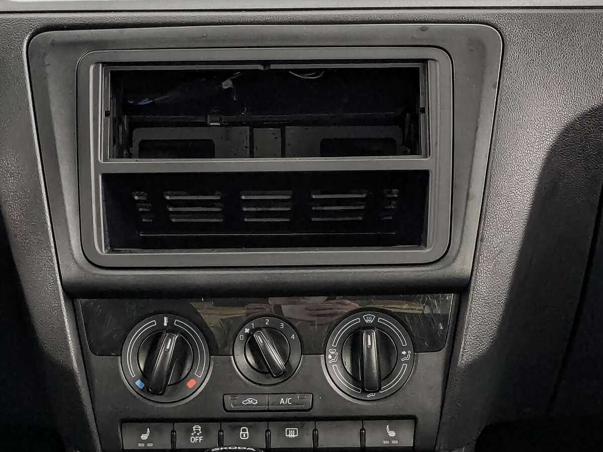 Б/У Шкода Рапид 2018 года. Фото: #12