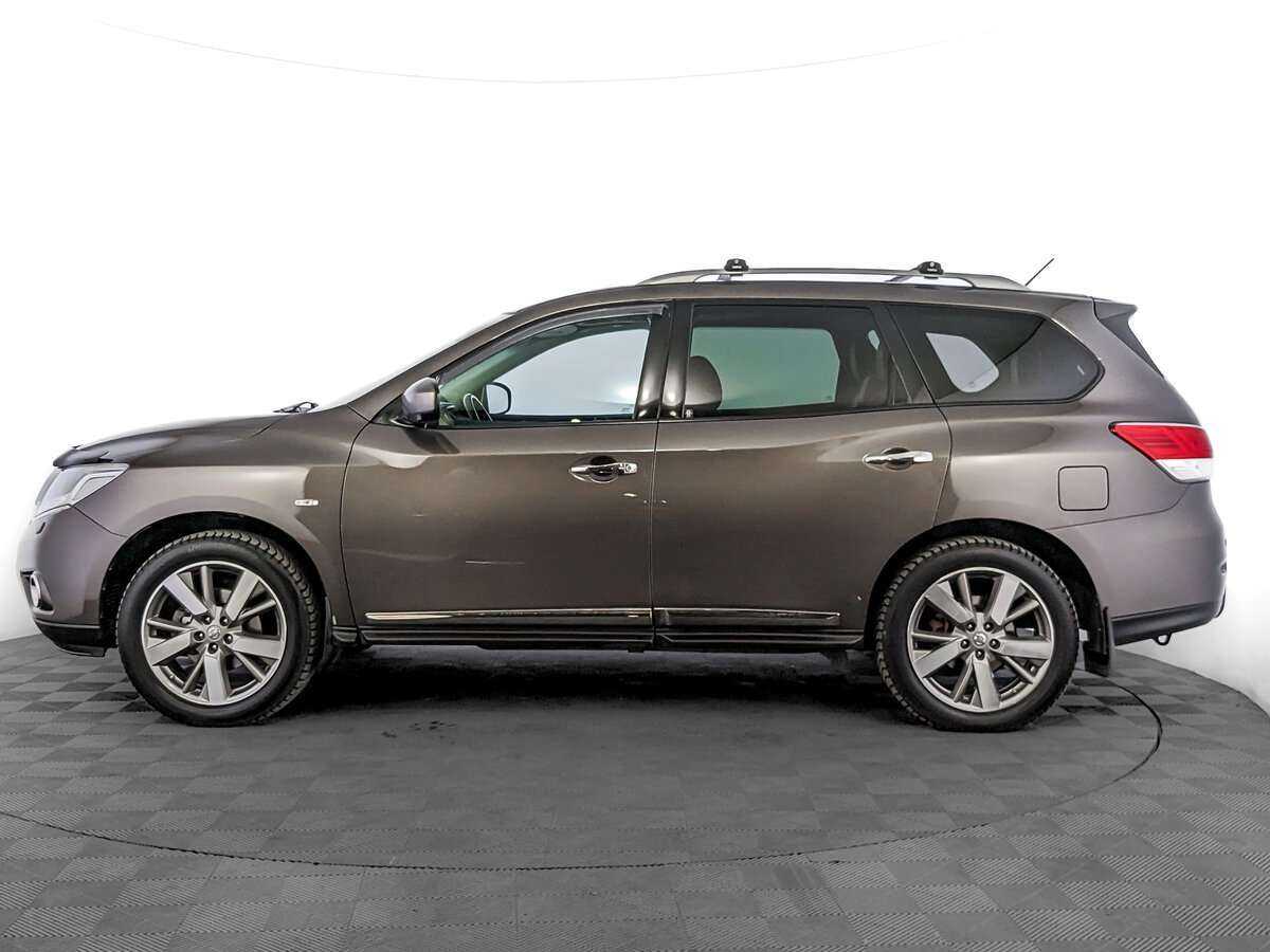 Б/У Ниссан Патфайндер 2016 года. Фото: #7