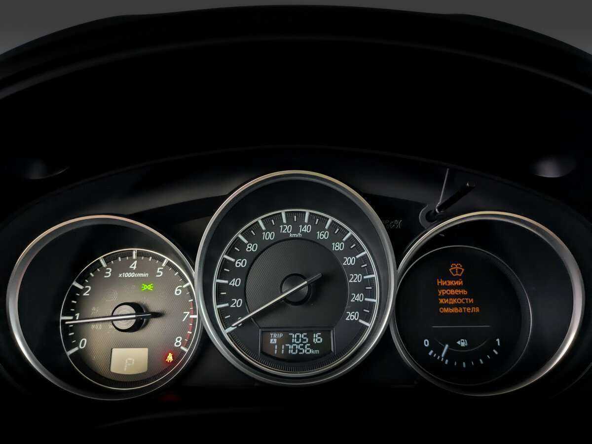 Б/У Мазда Ц-Икс-5 2016 года. Фото: #12