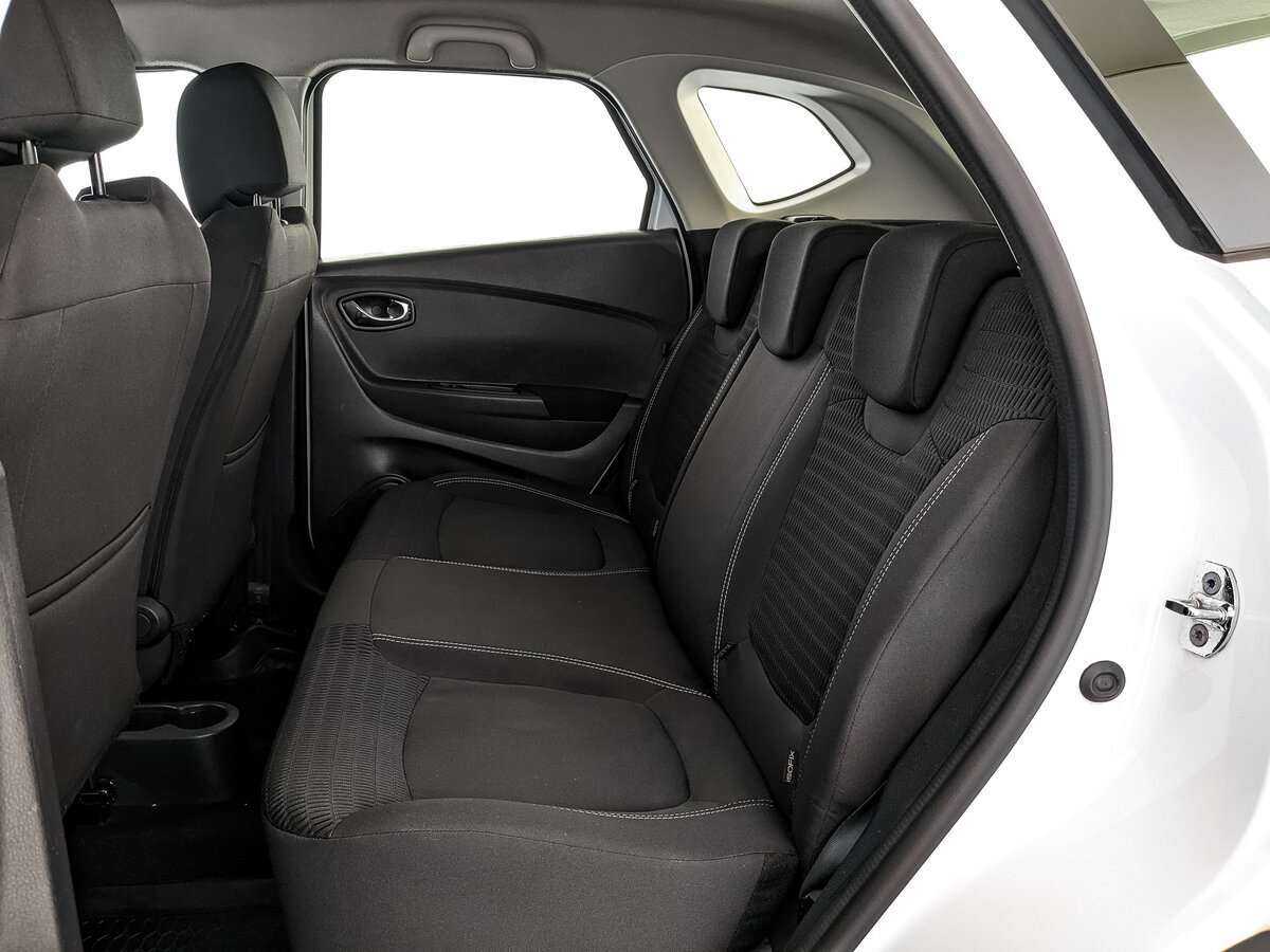 Б/У Рено Каптюр 2019 года. Фото: #17