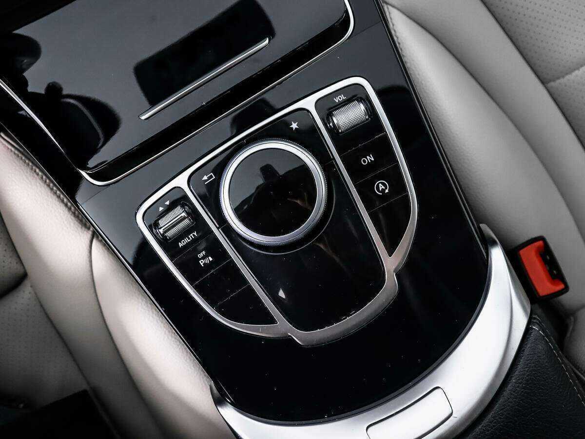 Б/У Мерседес-Бенц Ц-Класс 2014 года. Фото: #10