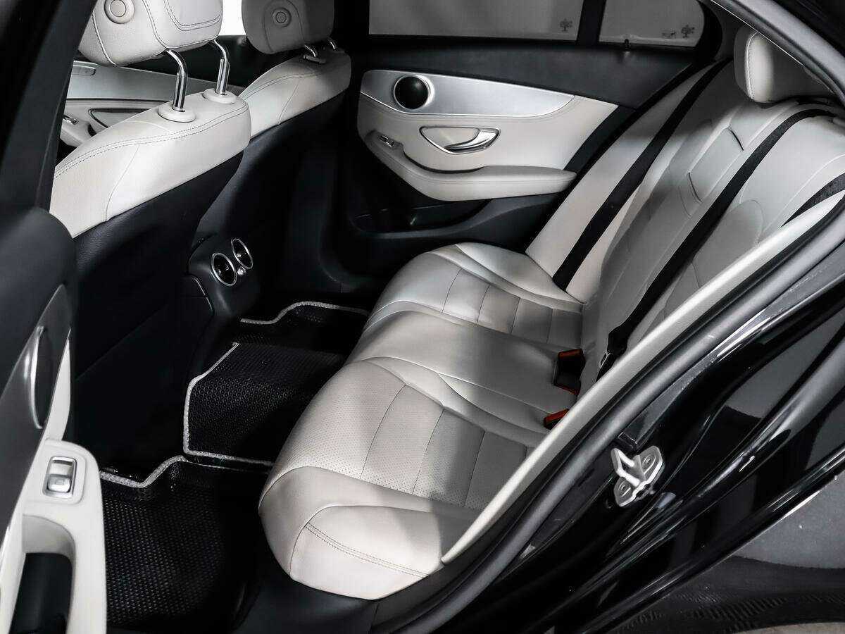 Б/У Мерседес-Бенц Ц-Класс 2014 года. Фото: #11