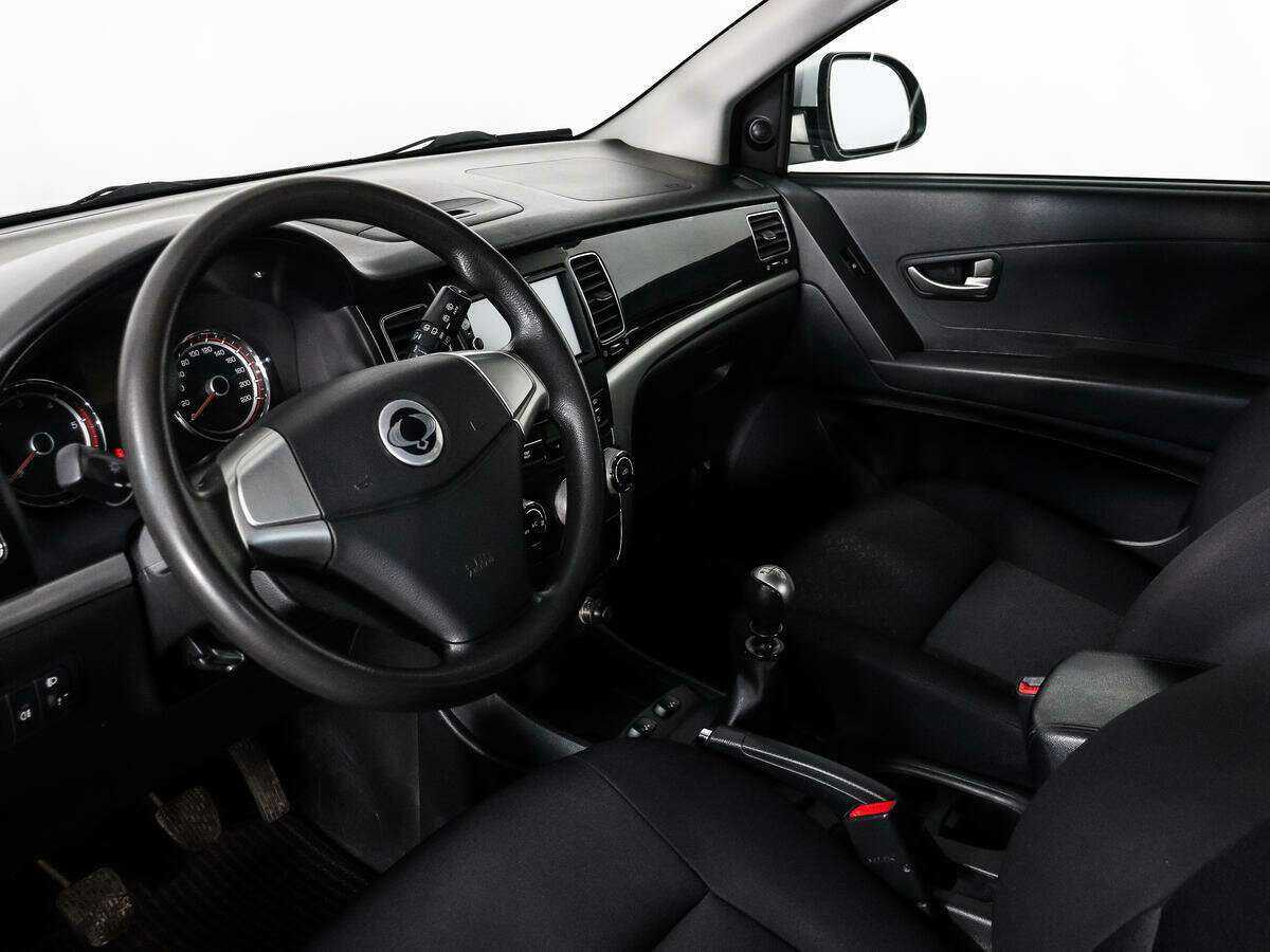 Б/У Сан-Ён Актион 2012 года. Фото: #6