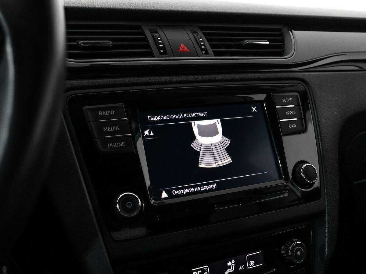 Б/У Шкода Рапид 2017 года. Фото: #9