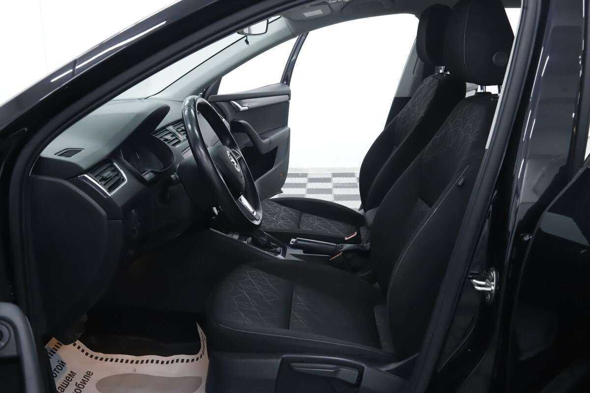 Б/У Шкода Октавия 2019 года. Фото: #6