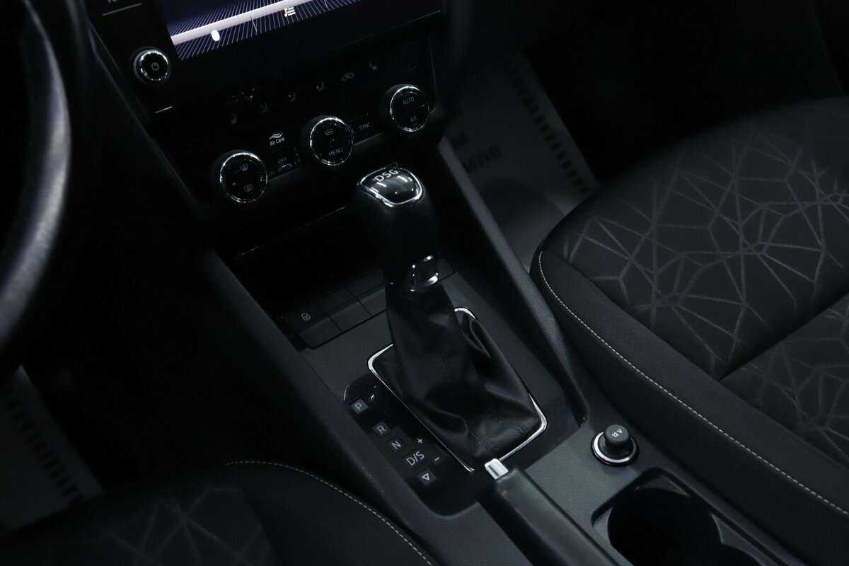 Б/У Шкода Октавия 2019 года. Фото: #13