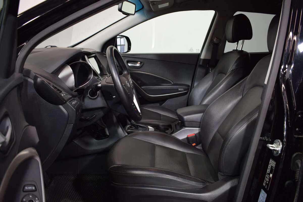 Б/У Хендай Санта Фе 2016 года. Фото: #13