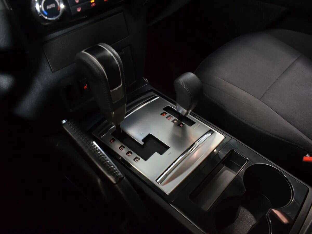 Б/У Митсубиши Паджеро 2015 года. Фото: #16