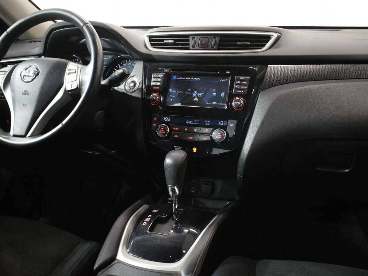 Б/У Ниссан Икс-Трейл 2016 года. Фото: #10