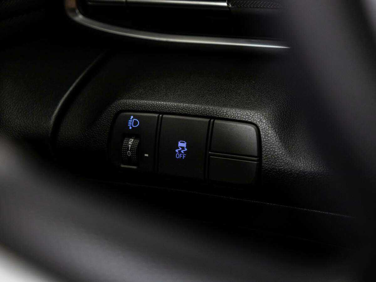 Б/У Хендай Елантра 2020 года. Фото: #12