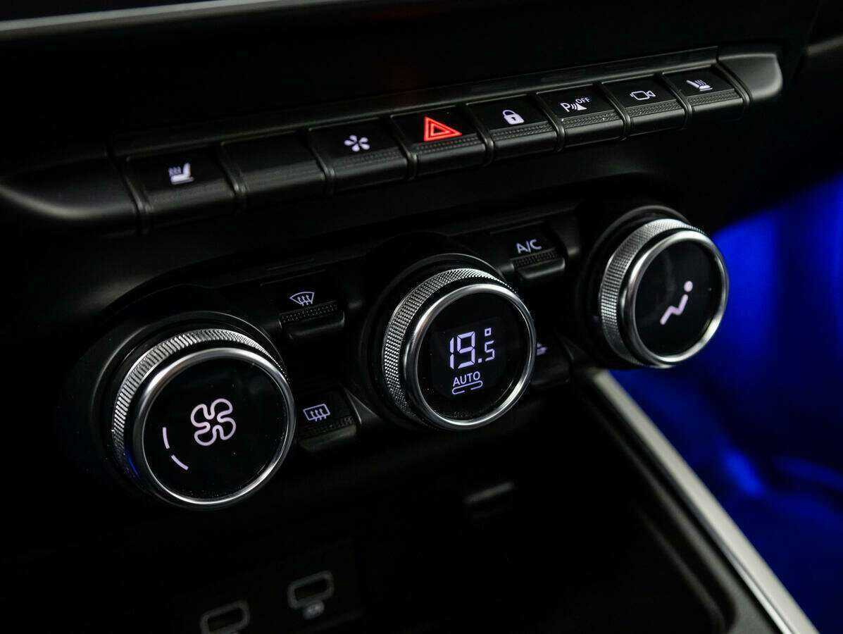 Б/У Рено Аркана 2022 года. Фото: #12