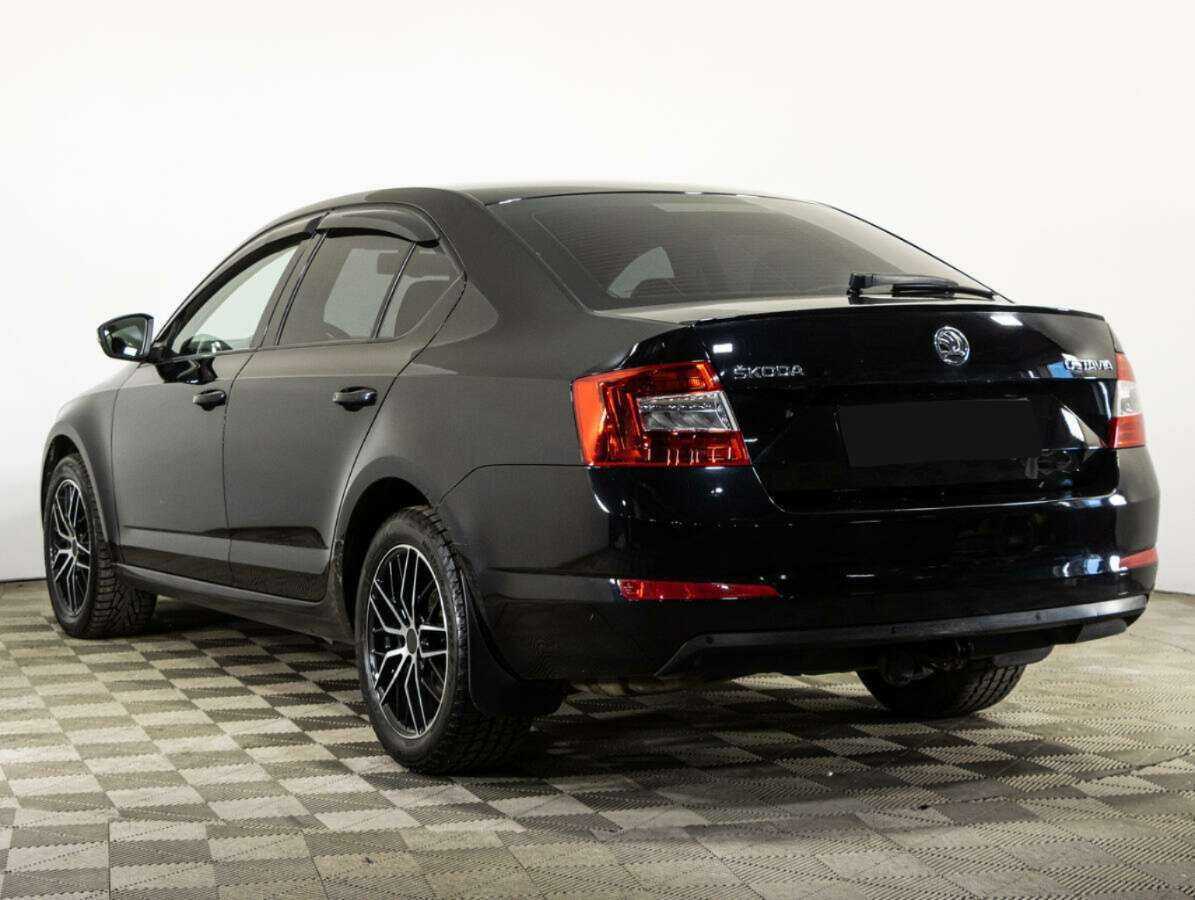Б/У Шкода Октавия 2014 года. Фото: #6