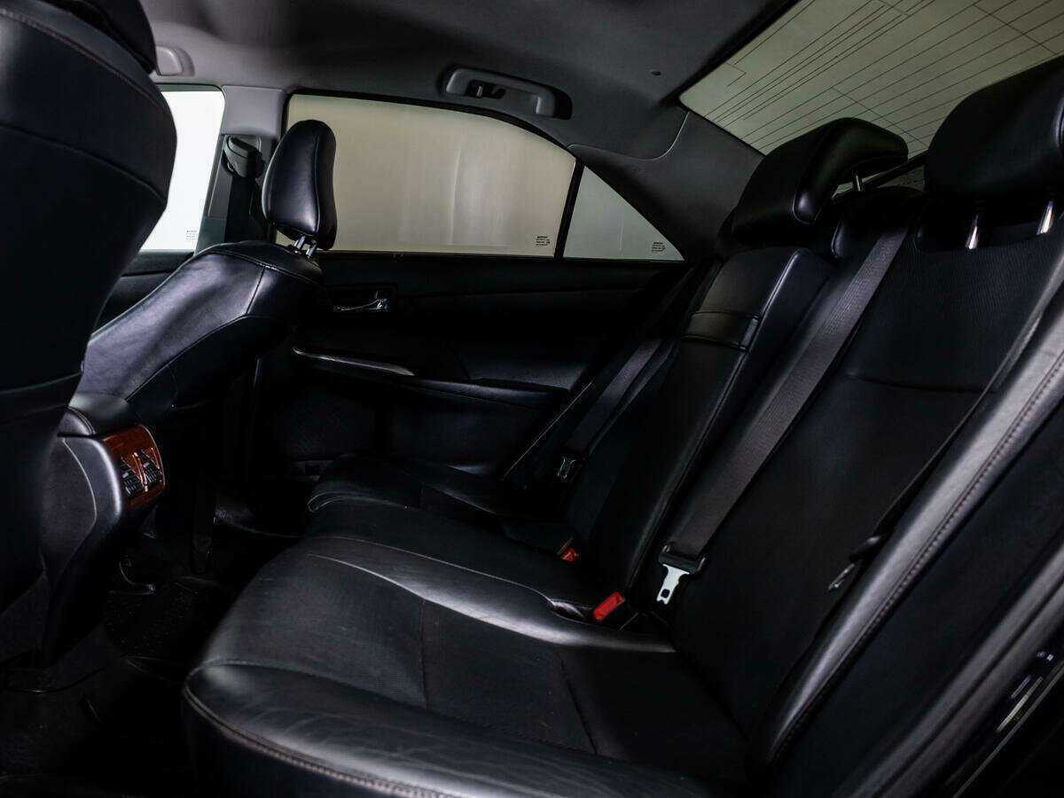 Б/У Тойота Камри 2013 года. Фото: #9