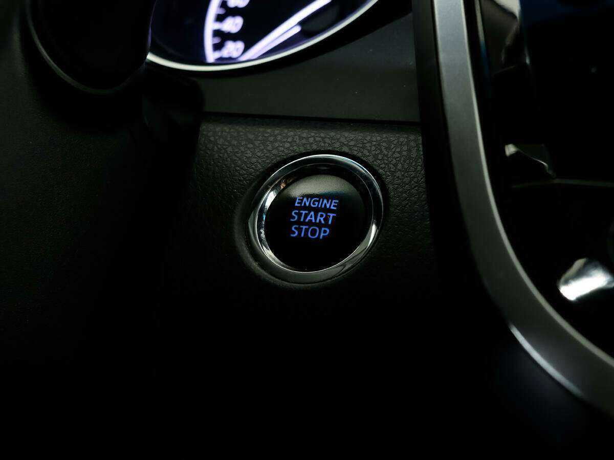 Б/У Тойота Камри 2019 года. Фото: #11