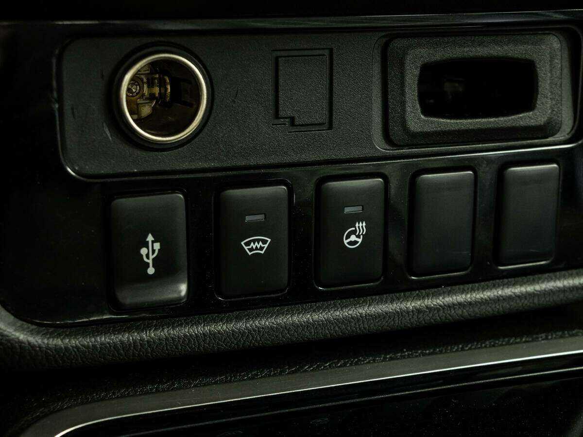 Б/У Митсубиши Оутлэндер 2019 года. Фото: #13