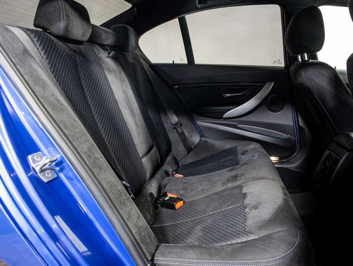 Б/У БМВ 3 серии 2017 года. Фото: #18